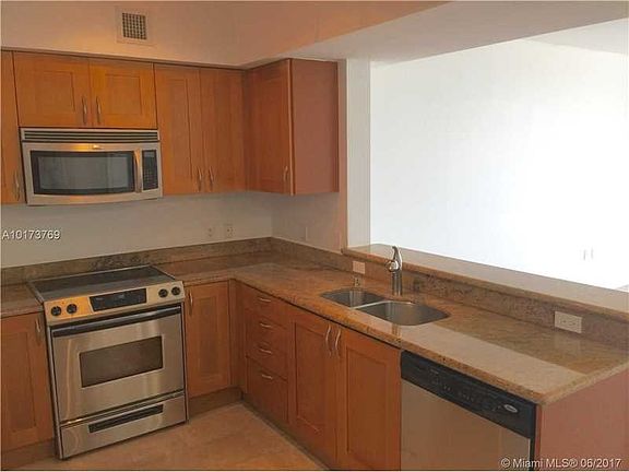 4th image of 1755 E Hallandale Beach Blvd Unit 204E