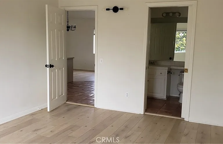 215 Knox St — Photo 28