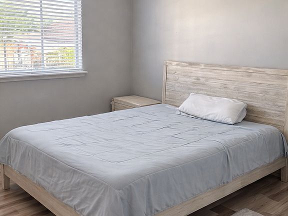 3rd image of 9901 Baywinds Dr APT 3202