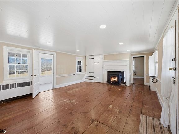 4th image of 56 Hickory Corner Rd