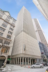 100 E Walton St APT 22H, Chicago, IL, 60611