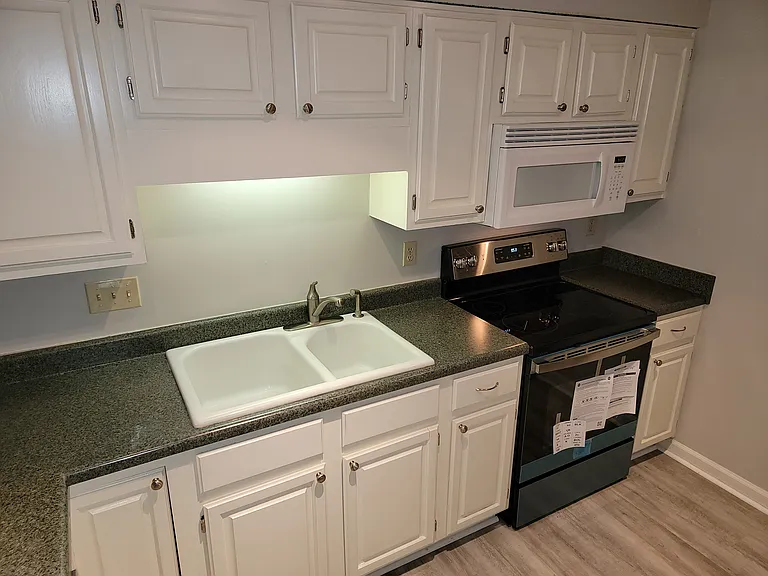 5009 Sharon Rd #C — Photo 12