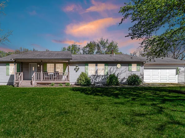 11324 Cumberland Rd, Demotte, IN 46310