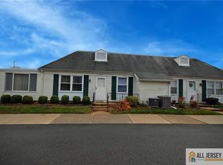 174 Portland Ln #174D, Monroe Township, NJ 08831