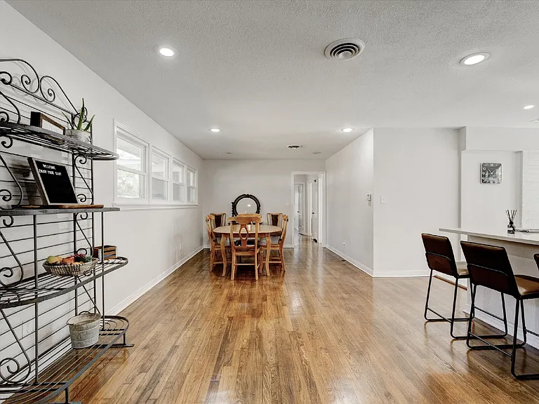 3511 Corto Ave — Photo 13