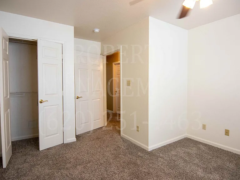 813 Shawnee St — Photo 23