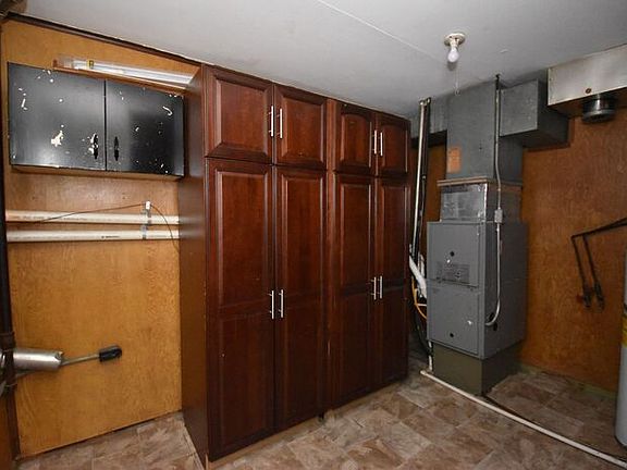 3rd image of 3619 Carroll St