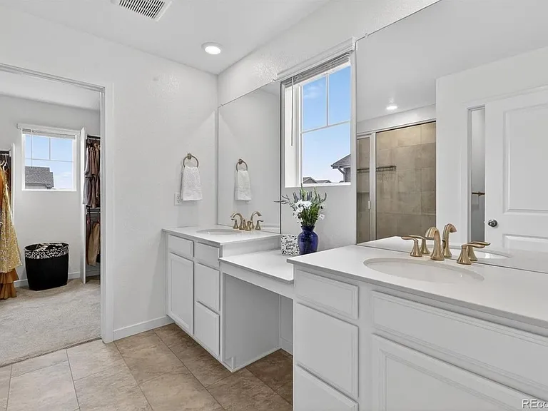 11029 Ursula St — Photo 24