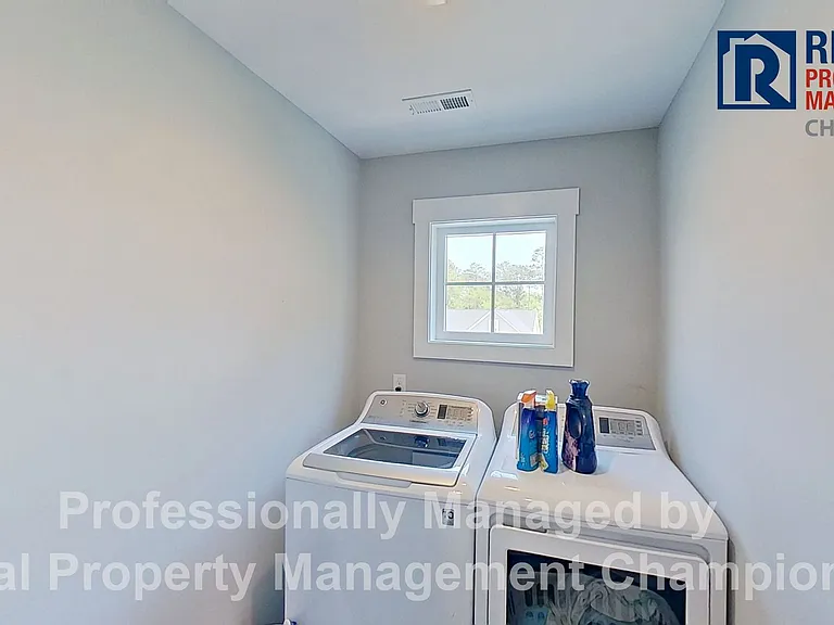 241 E Ivybridge Dr — Photo 20