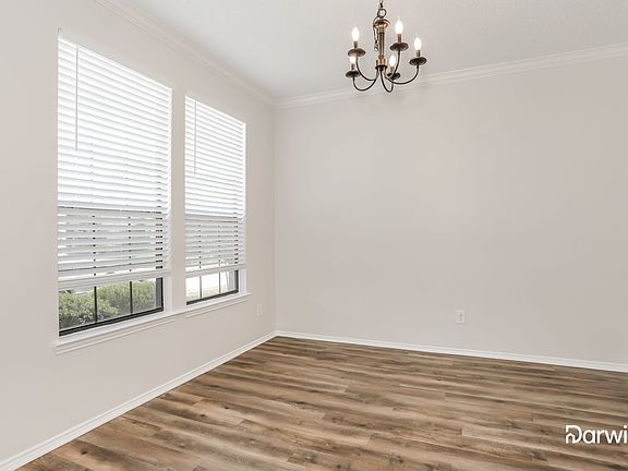 4th image of 855 Windy Meadow Dr