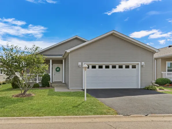 305 Legacy Ct, Grayslake, IL 60030