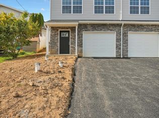 1343 Scott St, Reading, PA 19607