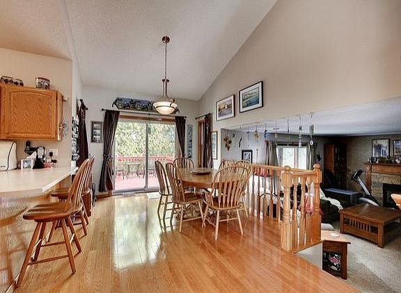5th image of 3480 Vista Ct