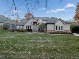 2856 Havenwood Dr, White Lake, MI