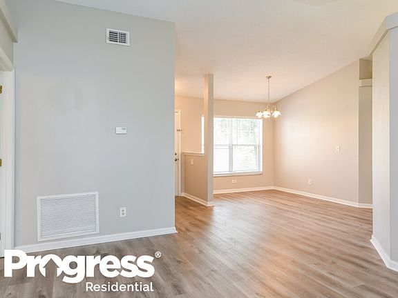 3rd image of 12053 Goldenstar Ln
