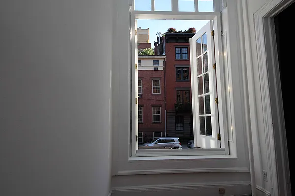 Rented by Bien Realty Ltd | media 25