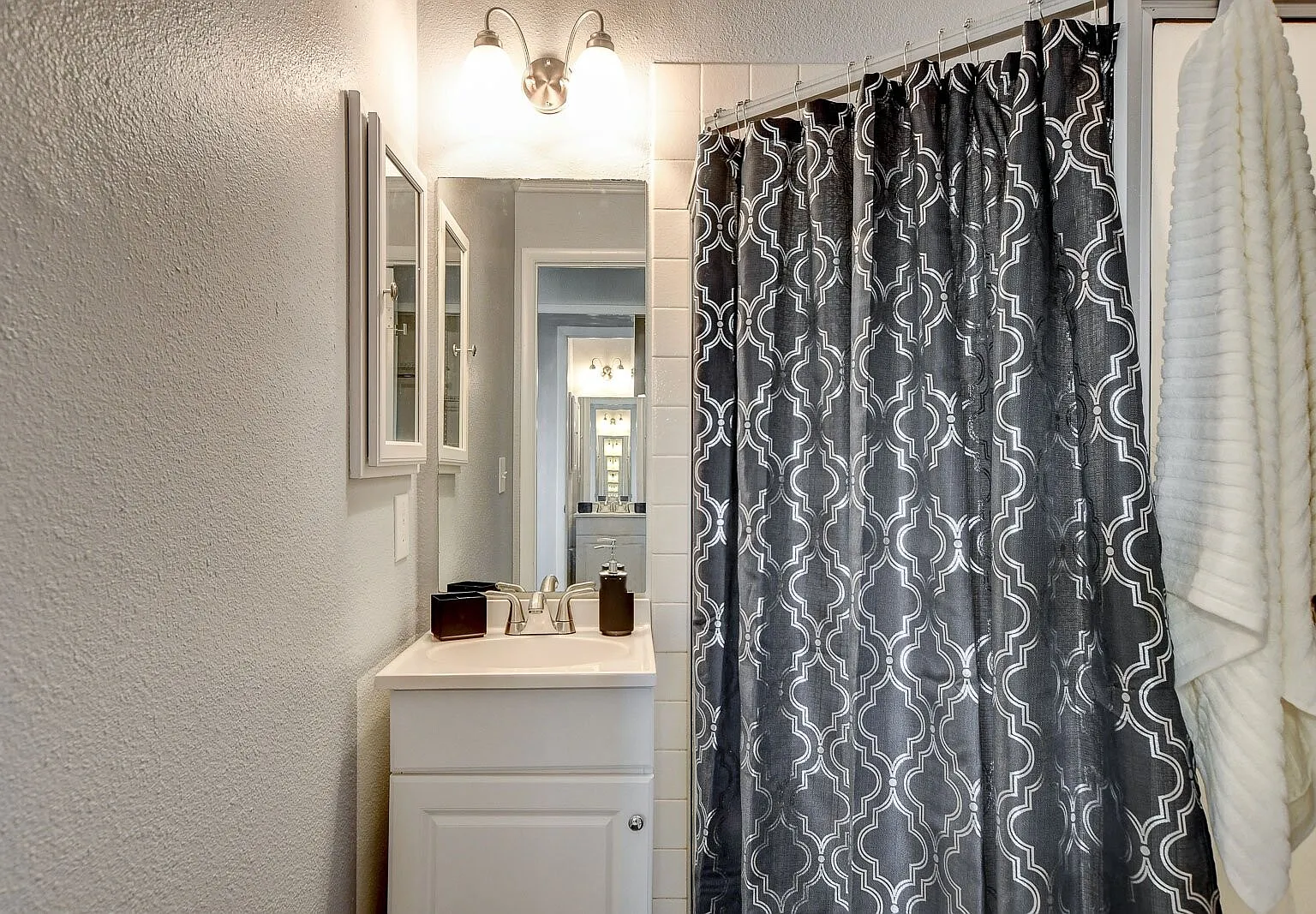 Studio, 425 sqft, $1,550 — Photo 4