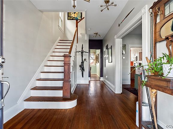 4th image of 1515 Oakwood Ave