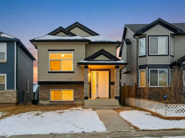81 E Saddlemont Rd NE, Calgary, AB T3J 5E4