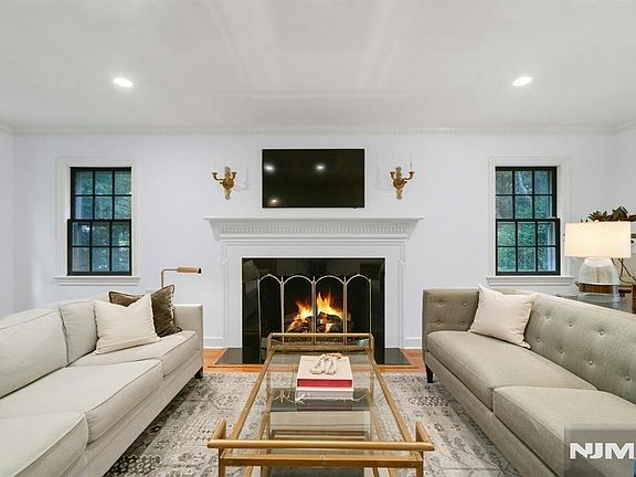 3rd image of 39 Wyncote Road