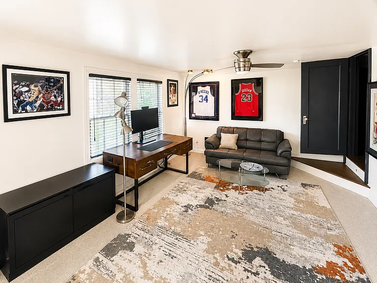 5210 Pershing St — Photo 16