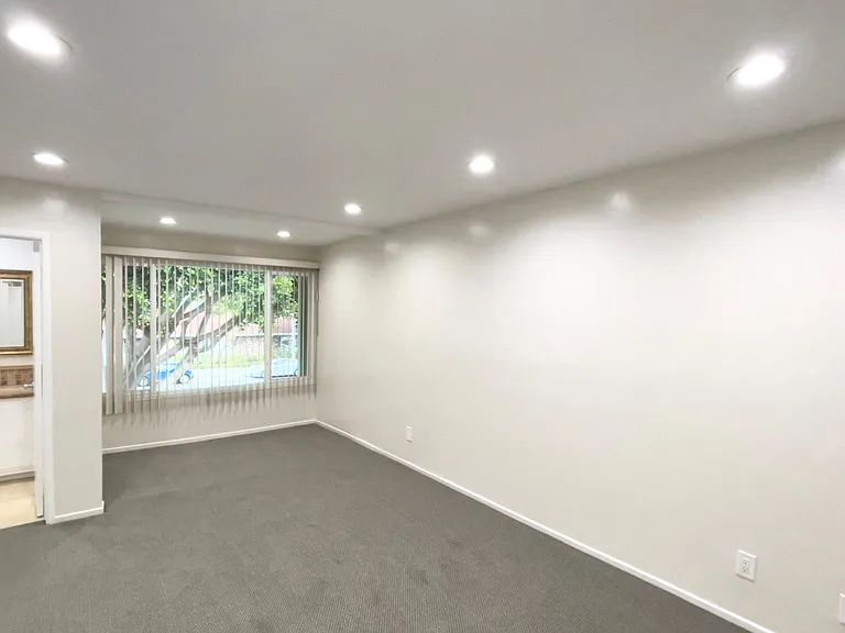 5215 Sepulveda Blvd — Photo 13