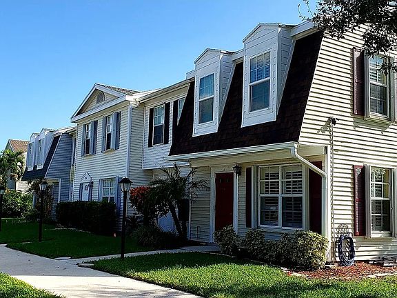 3rd image of 118 Georgian Park Dr #118