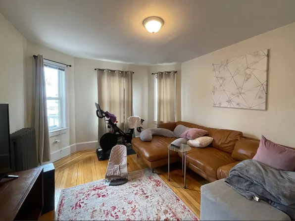 (undisclosed Address), Somerville, MA 02143