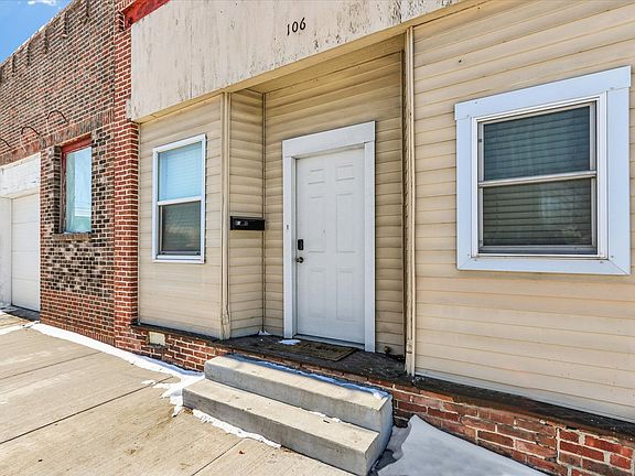 4th image of 106 N Main St