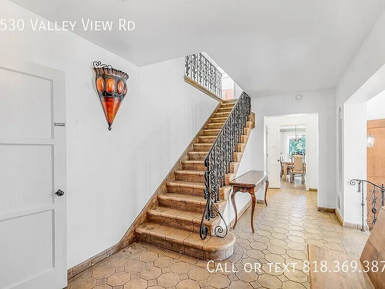 1530 Valley View Rd — Photo 7