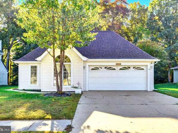 48075 Mayflower Dr, Lexington Park, MD 20653
