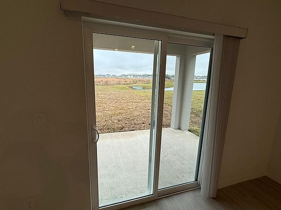 4th image of 35134 Gravelly Dr