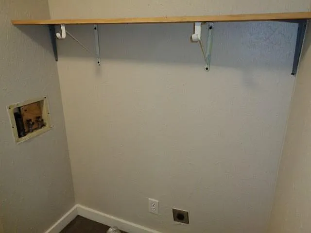 15120 Capitol Hill Rd — Photo 10