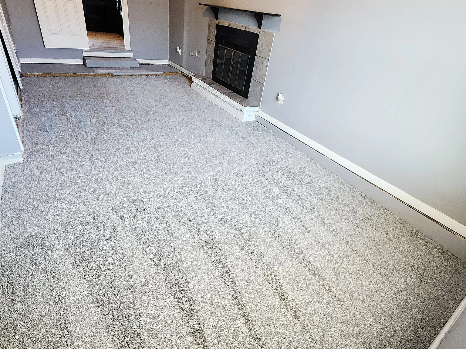 4 bed, 1900 sqft, $1,300 — Photo 1