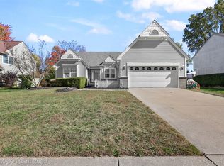 421 Light Tower Ct, Belleville, MI 48111