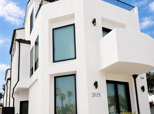 203 21st St, Huntington Beach, CA 92648