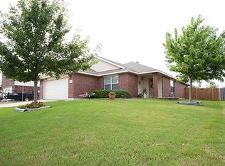 205 Christie Ln, Waxahachie, TX 75165
