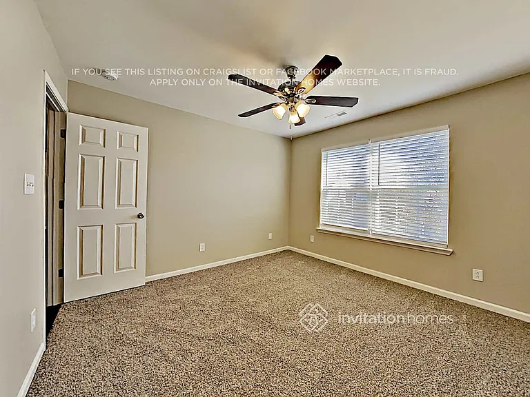 10441 Pickerel Ln — Photo 13