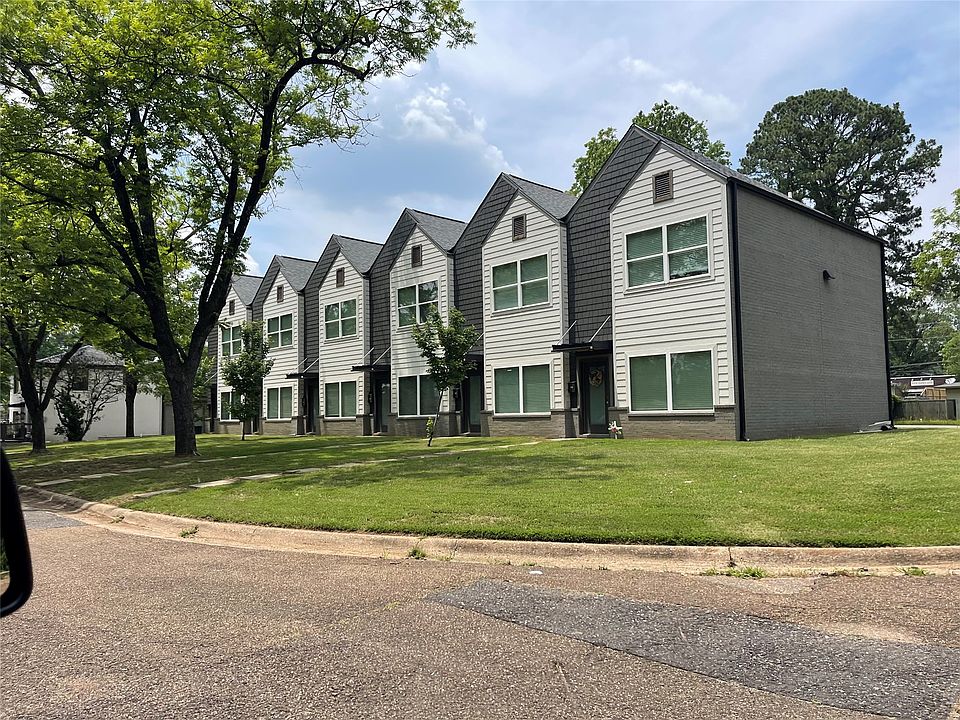 1st image of 806 W 32nd St