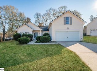19 Oxbow Ct, Simpsonville, SC 29680