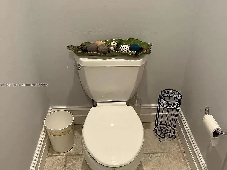 124 S Indies Dr — Photo 17