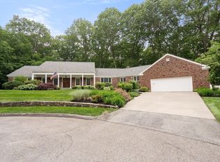 15 Mary Jane Cir, Worcester, MA 01609