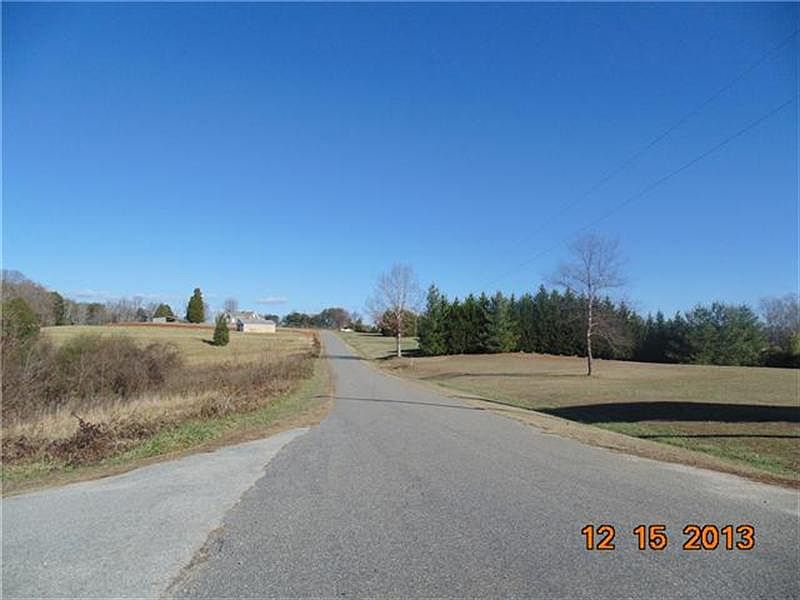 2nd image of 288 Howard Cole Rd