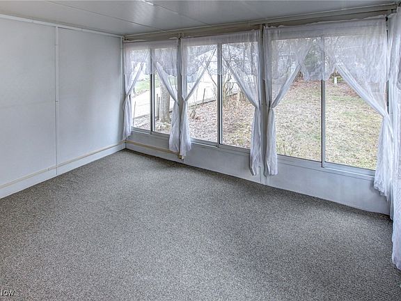 5th image of 4201 W 227th St