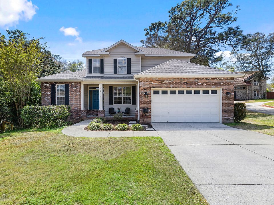 1st image of 224 Yellow Pine Ct