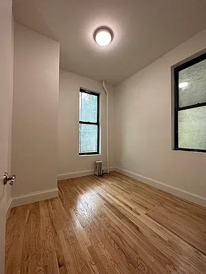 Rented by Peter R. Hungerford, LREB | media 12