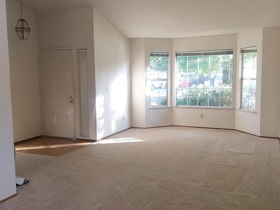 4th image of 2304 Aldridge Ln