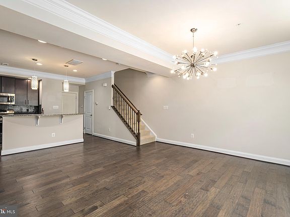 3rd image of 13666 Endeavour Dr