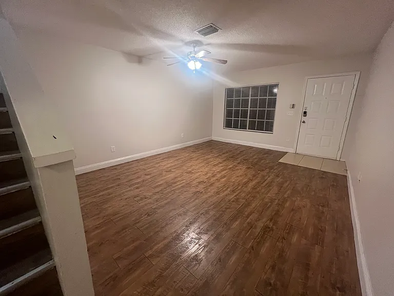 1663 Fluorshire Dr — Photo 2