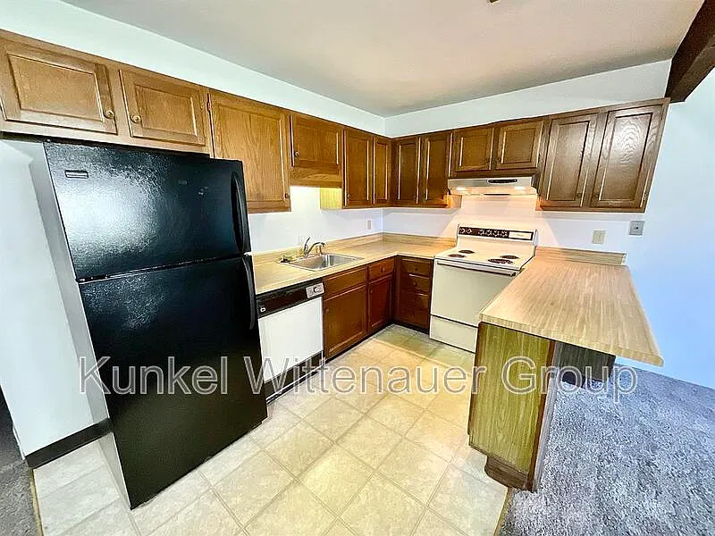 2 bed, 1.5 bath, 1010 sqft, $1,150 — Photo 4